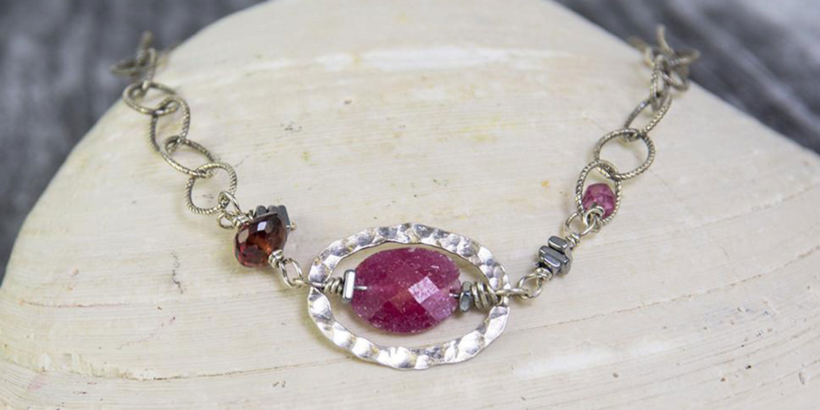 Why Handmade Jewelry Makes a Great Gift