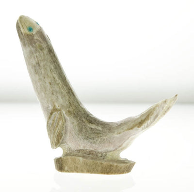 Seal Zuni Fetish Carving by Willard Laate in Antler | Whisperingtree.net
