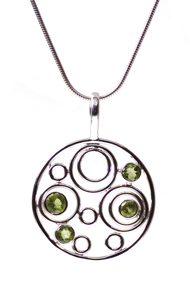 Peridot Ripples Necklace in Sterling Silver